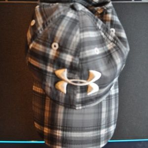Gray plaid Under Armour hat
